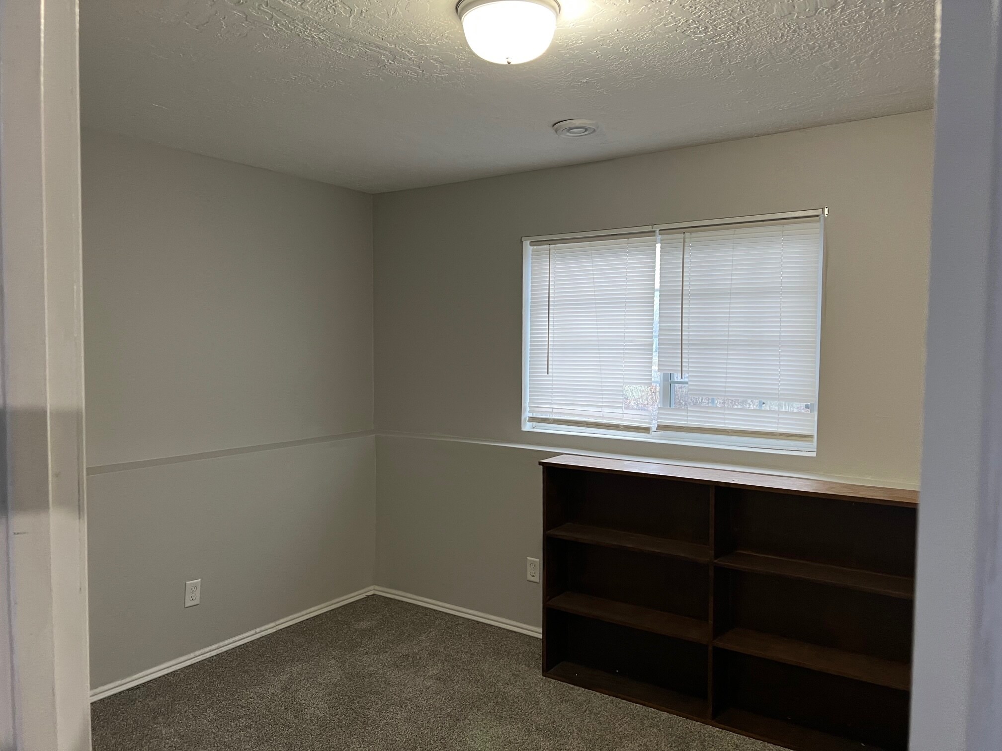 Building Photo - 1000 Chestnut St