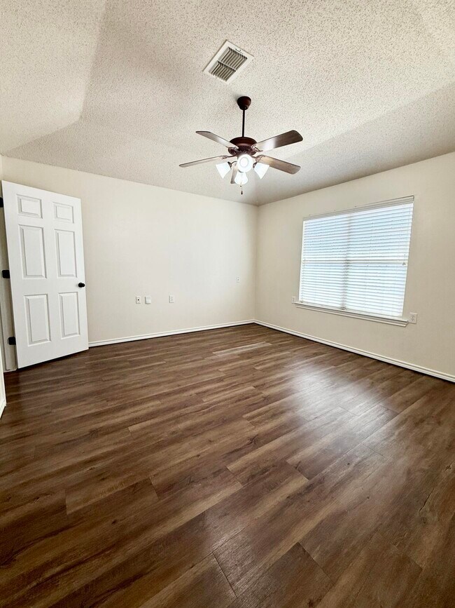 Building Photo - 1907 79th St