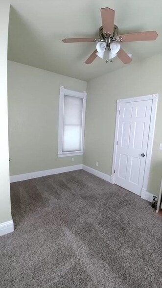 Building Photo - 319 Pratt St