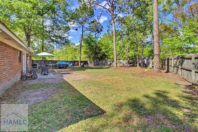 Building Photo - 219 Kevin Rd