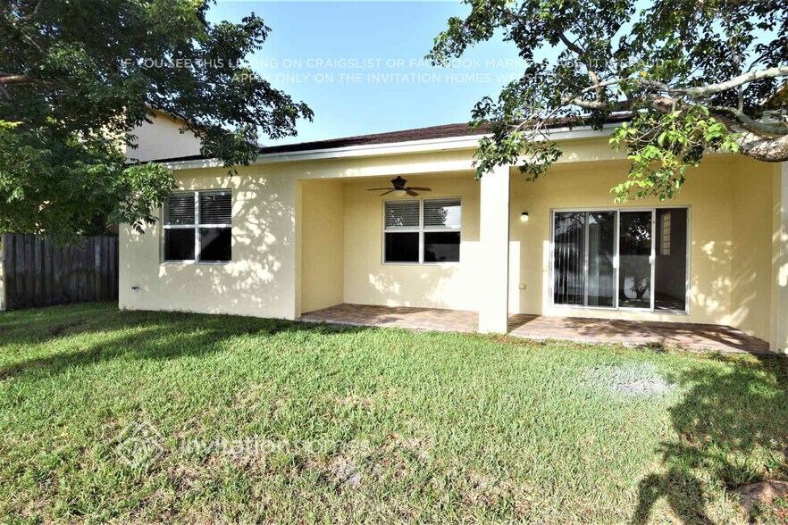 Building Photo - 817 Quartz Terrace