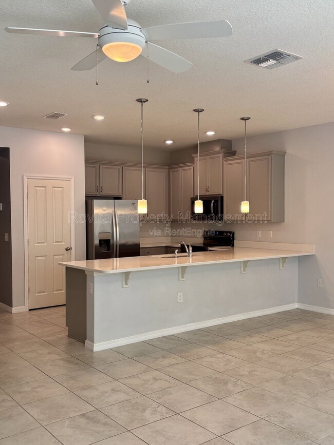 Building Photo - 5124 Crown Hvn Dr