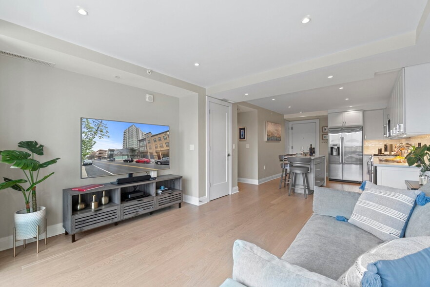 Building Photo - 925 N Fairfax St