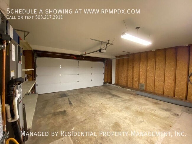Building Photo - 7950 SW 135th Ave