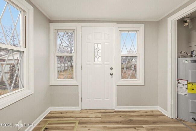 Building Photo - 7173 Beechland Ave