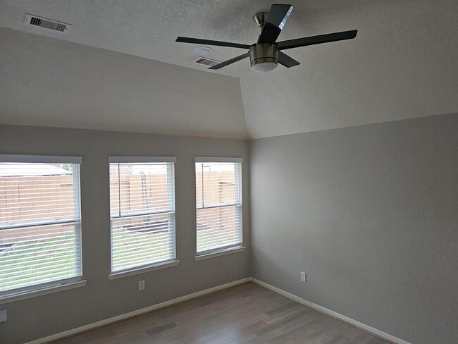 Building Photo - 5003 Colony Hurst Trail