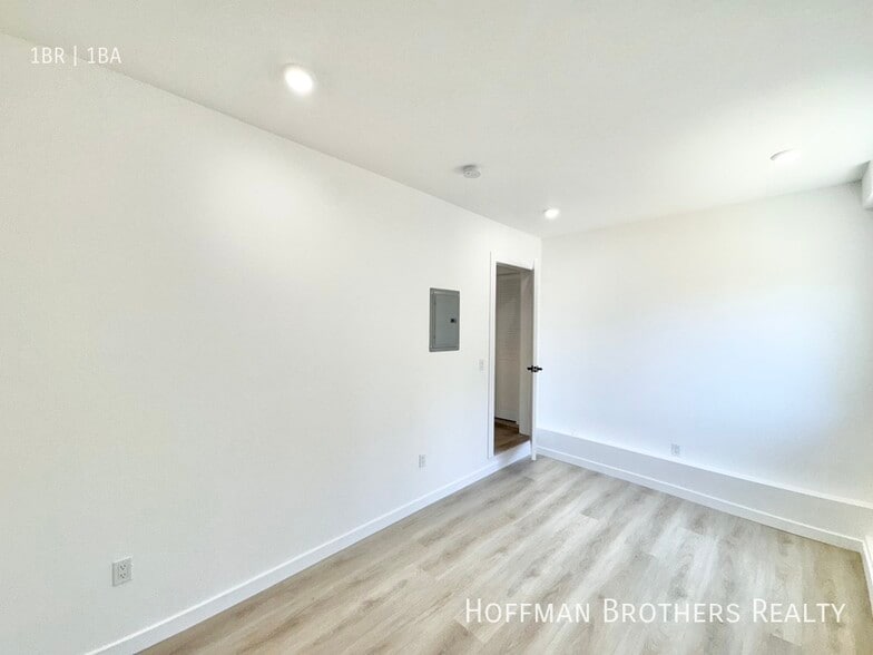 Building Photo - 6129-6124 Monterey Rd