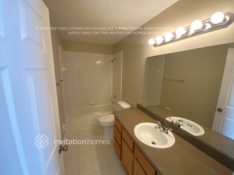 Building Photo - 1970 Cloister Ct