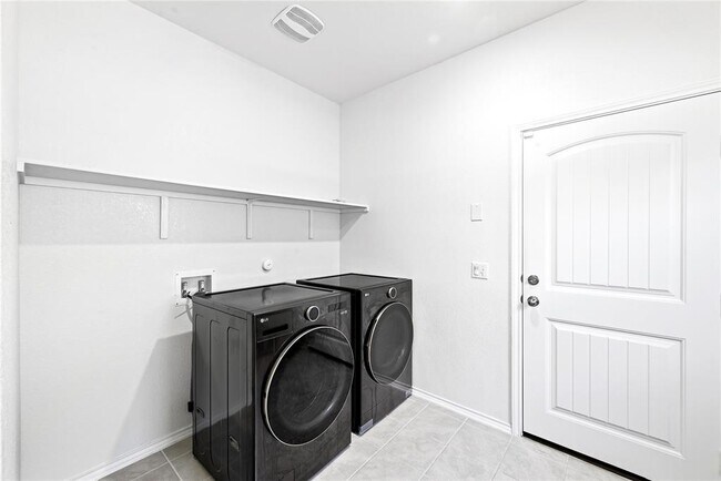 Building Photo - 12801 Willowgrove Ln