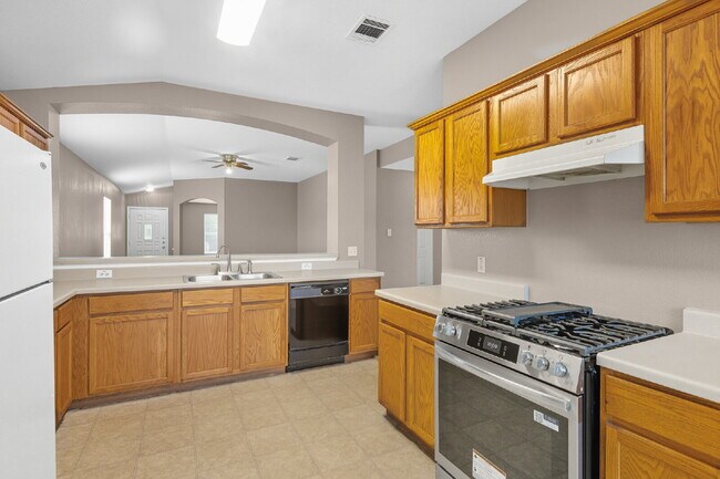 Building Photo - Fresh New Look for Kyle Rental