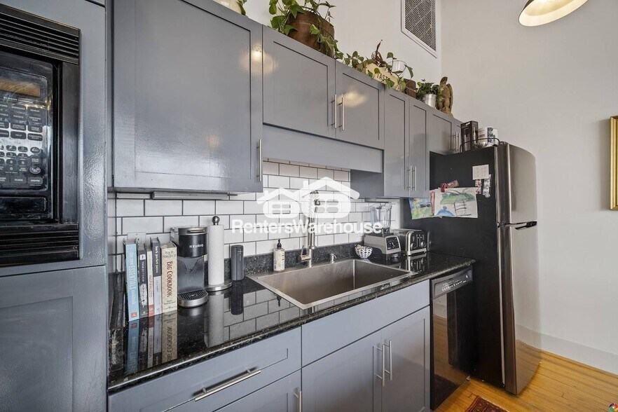 Building Photo - 500 Granby St