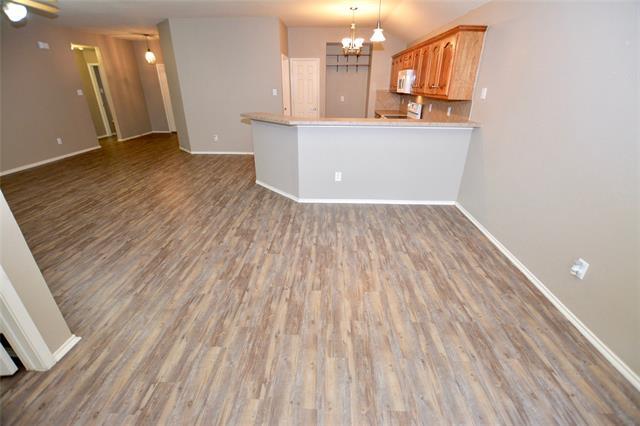 Building Photo - 621 Chestnut Ct