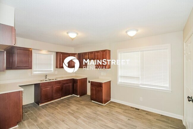 Building Photo - 3 Bedroom Pet-Friendly Home in Memphis, TN with Main Street Renewal