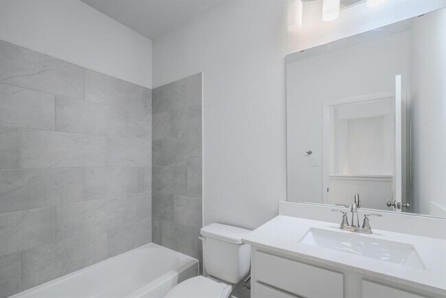 Building Photo - 17010 Harper's Way