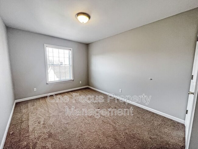 Building Photo - 415 E Church St