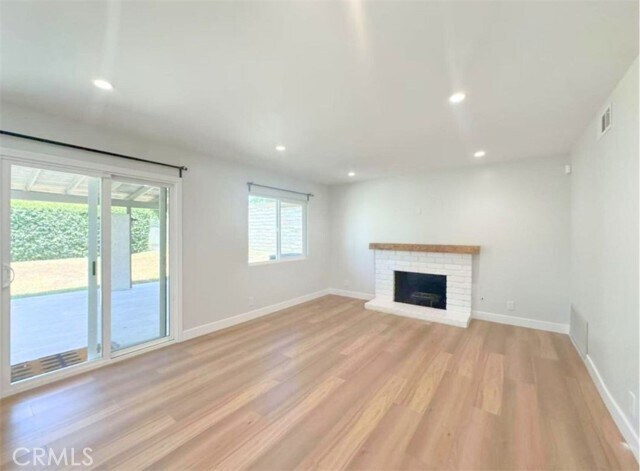 Building Photo - 1525 Meadow Glen Rd