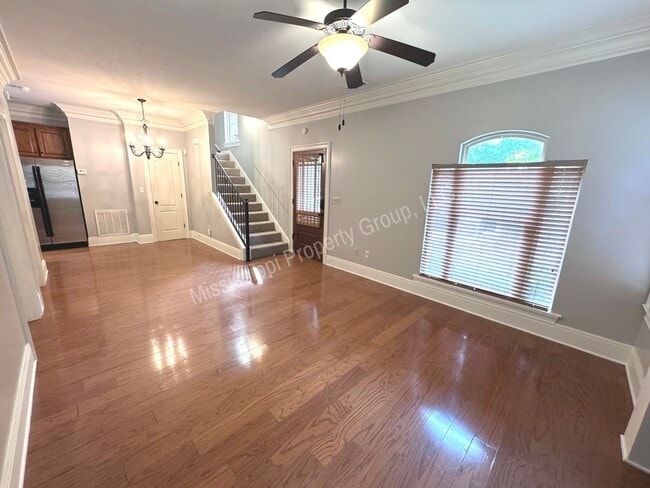 Building Photo - 3BR/3BA For Rent