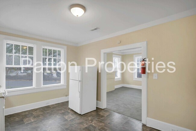 Building Photo - Five Points Home