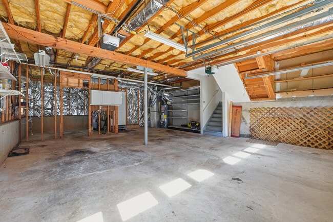 Building Photo - 3007 Clove Tree Ln