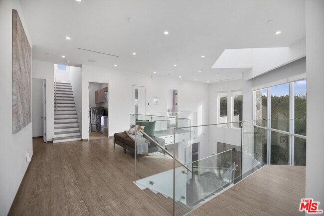 Building Photo - 6379 Colgate Ave