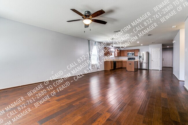Building Photo - 1128 Foxglove Ln