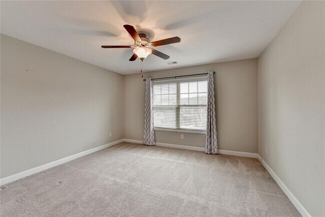 Building Photo - 5525 Nesmith Ct
