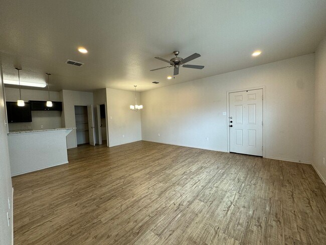 Building Photo - Cooper ISD- Luxury Duplex in Southwest Lub...