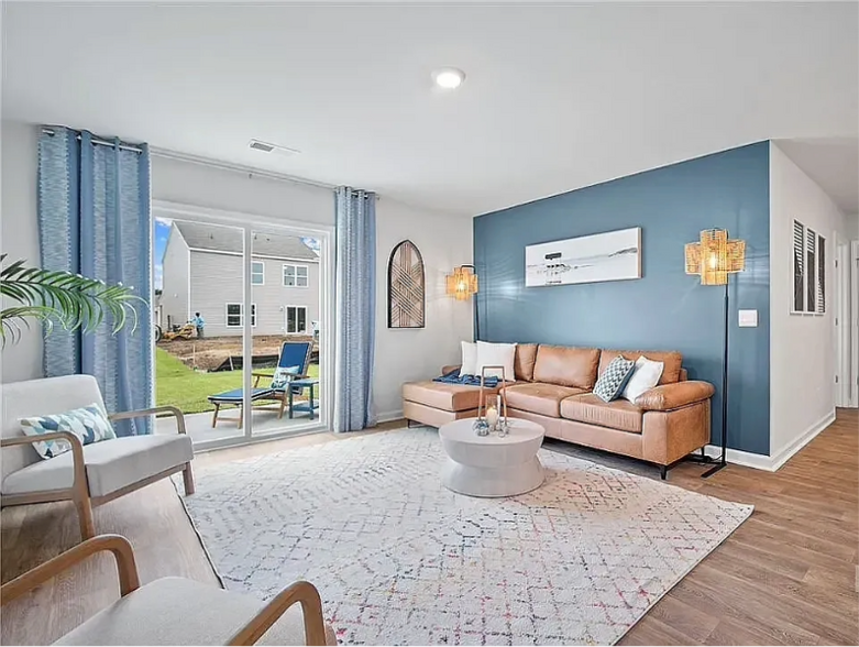 Building Photo - 15 Cedar Creek Ln