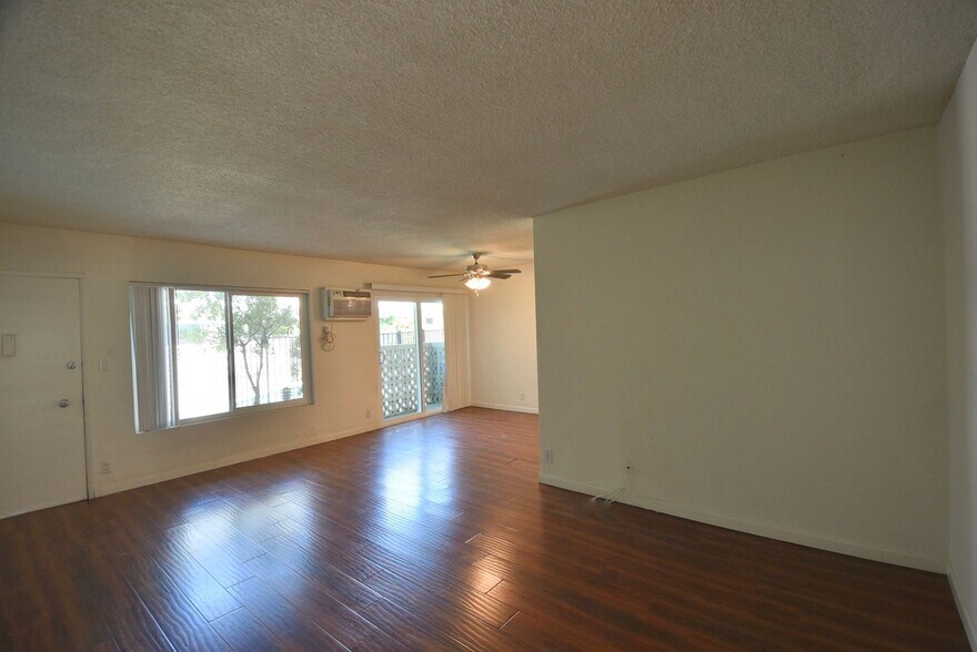 Building Photo - 12050 Tiara St