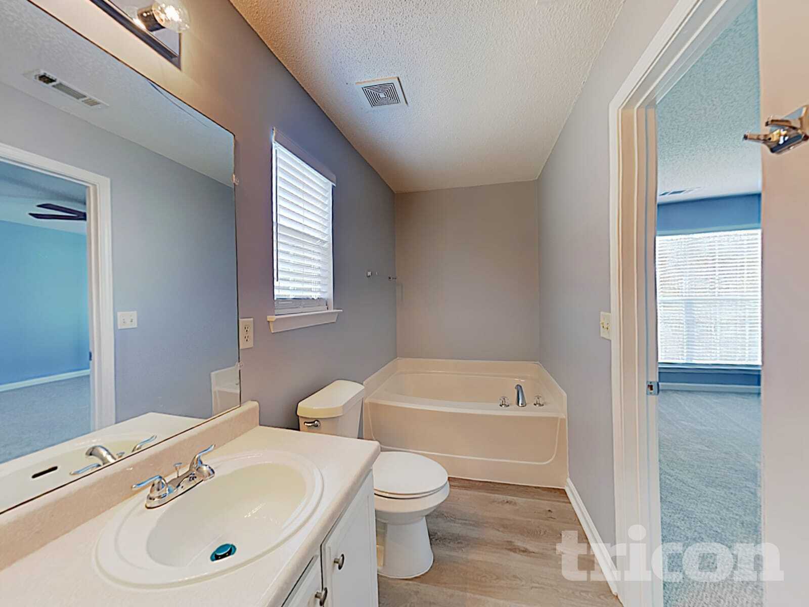 Building Photo - 5950 Waggoner Ct