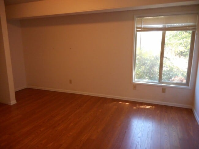 Building Photo - Beautiful single story ranch style home on cul-de-sac!