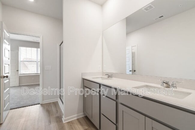 Building Photo - 431 Alcott Wy
