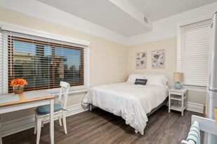 Building Photo - 2121 1st Ave