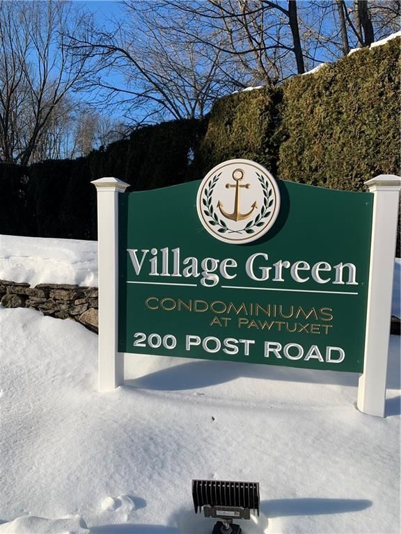 Building Photo - 200 Post Rd