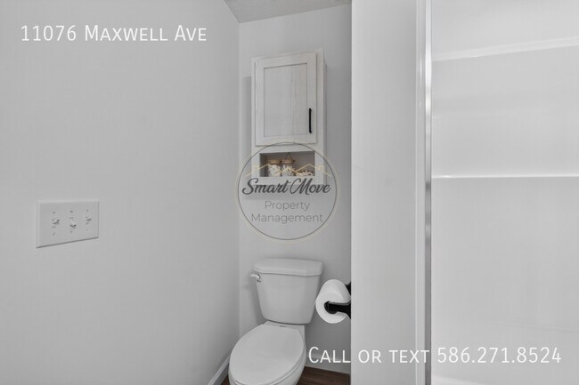 Building Photo - 11076 Maxwell Ave