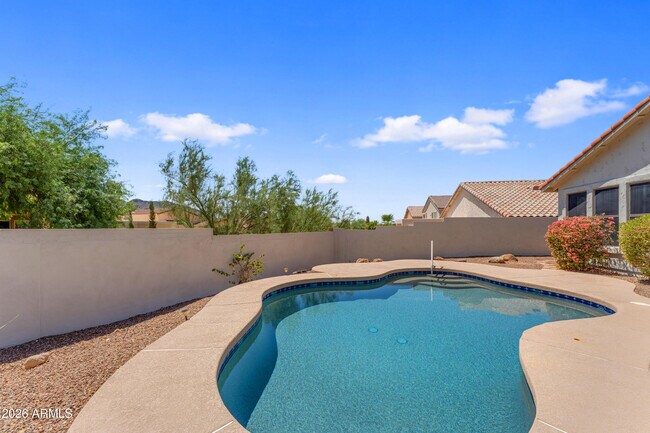 Building Photo - 13867 E Paradise Ln