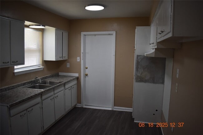 Building Photo - 5234 Grace Point Ln