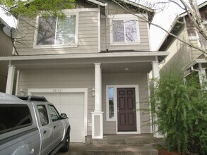 Building Photo - Great home in Aloha