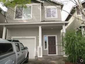 Building Photo - Great home in Aloha