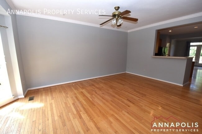 Building Photo - 916 Glaze Ct