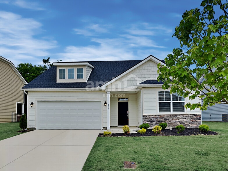 Primary Photo - 4308 Longfellow Dr