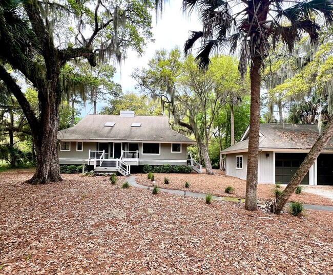 Building Photo - 2588 High Hammock Rd