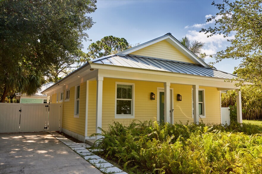 Building Photo - 1280 SW 25th Ave