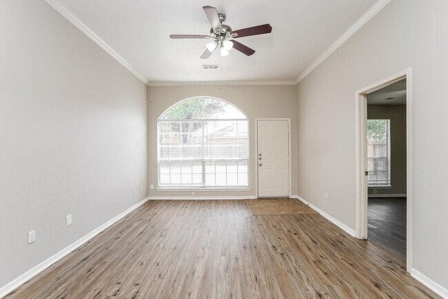 Building Photo - 6422 Garden Canyon Dr