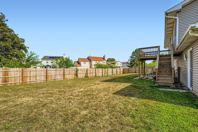 Building Photo - 5611 Allemong Dr