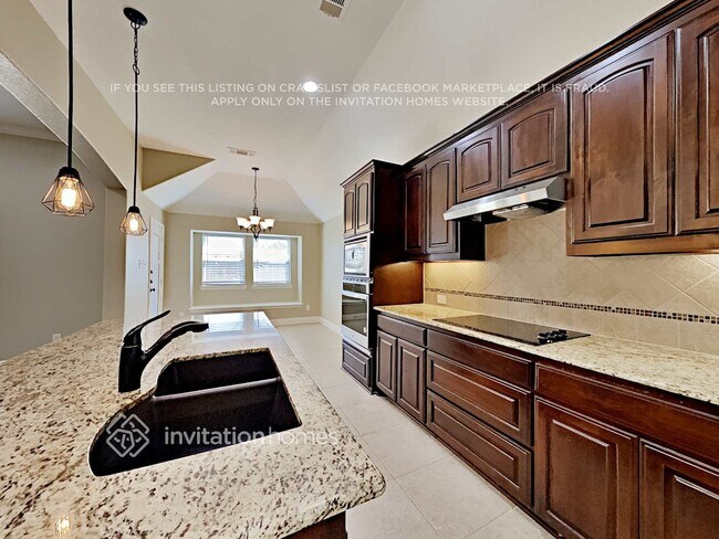 Building Photo - 1639 St Croix St