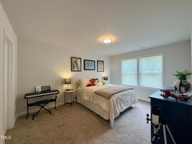 Building Photo - 276 Shingle Oak Rd