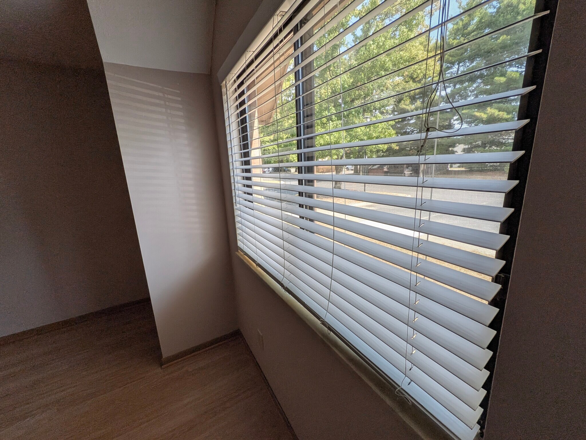 Building Photo - 2163 Hedgerow Rd