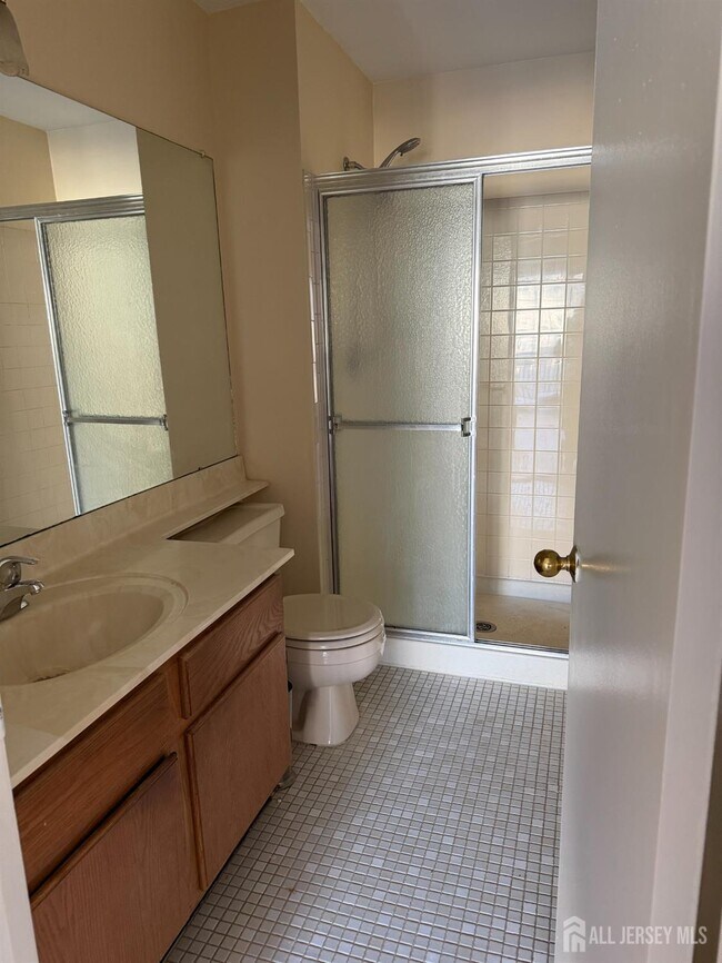 Building Photo - 5083 Beech Ct