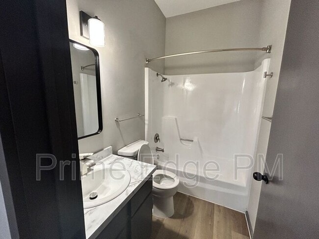 Building Photo - 1741 Ridgehaven Ct